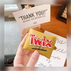 AIRPOD PRO PROTECTIVE CASE W/KEYRING